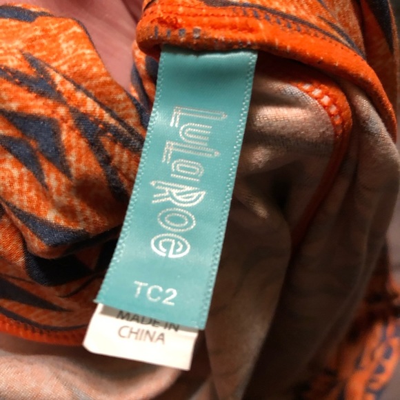 LuLaRoe Leggings Aztec Orange Blue TC2 EUC - Picture 3 of 4